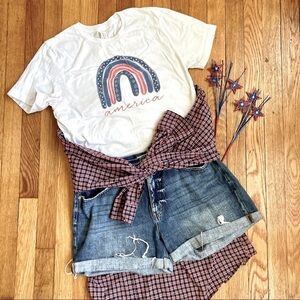 America Rainbow T-Shirt Size Medium